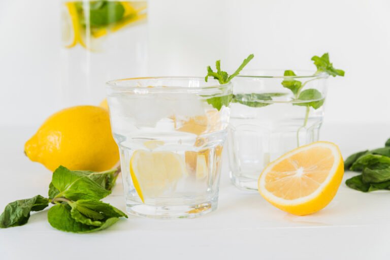 Drinking lemon water does not cure all digestive issues